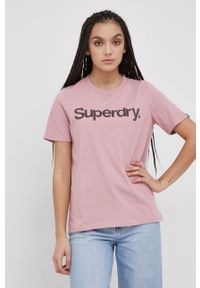 Superdry T-shirt bawełniany kolor różowy. Okazja: na co dzień. Kolor: różowy. Materiał: bawełna. Wzór: nadruk. Styl: casual