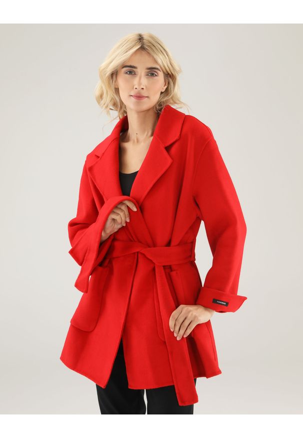 Unisono - KRÓTKI PŁASZCZ Z WEŁNĄ CA12 ROSSO. Materiał: wełna. Długość: krótkie