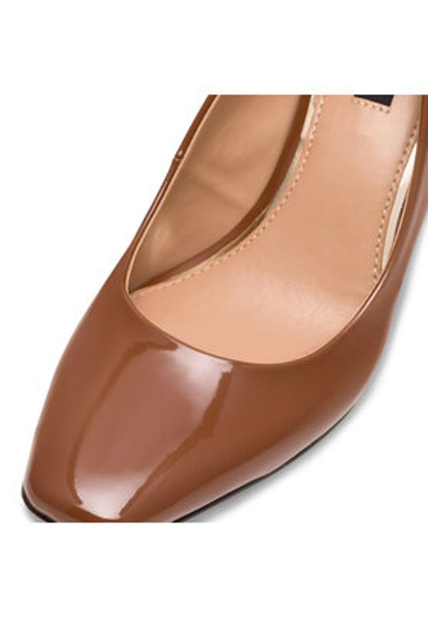 Nine West Czółenka 905901 Brązowy. Kolor: brązowy. Materiał: syntetyk