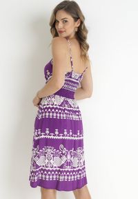 Born2be - Ciemnofioletowa Sukienka z Wiskozy w Ornamentalny Wzór z Gumką w Talii Hirata. Kolor: fioletowy. Materiał: wiskoza #5