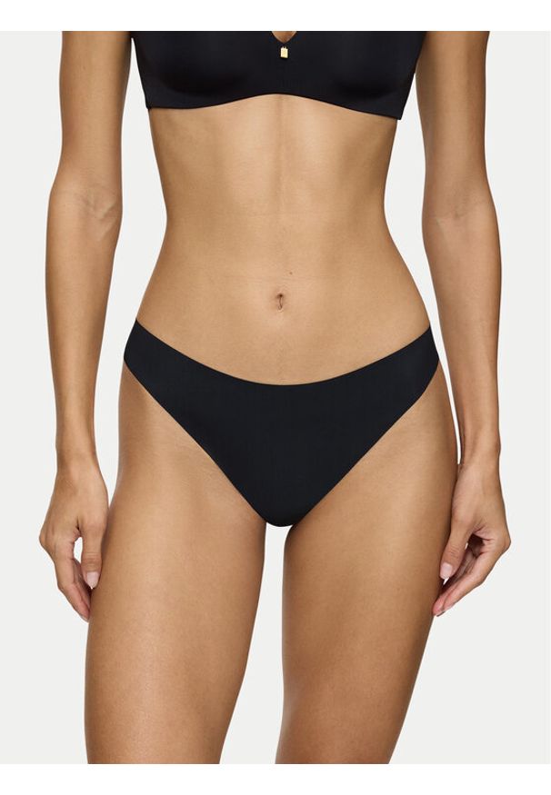 Triumph Stringi Pretty 10222212 Czarny. Kolor: czarny. Materiał: syntetyk