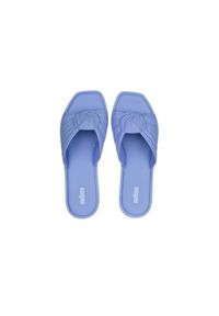 melissa - Klapki Melissa Plush AD Blue 010392, Niebieski, Guma. Kolor: niebieski. Materiał: tworzywo sztuczne. Sezon: lato. Obcas: na obcasie. Wysokość obcasa: średni #3