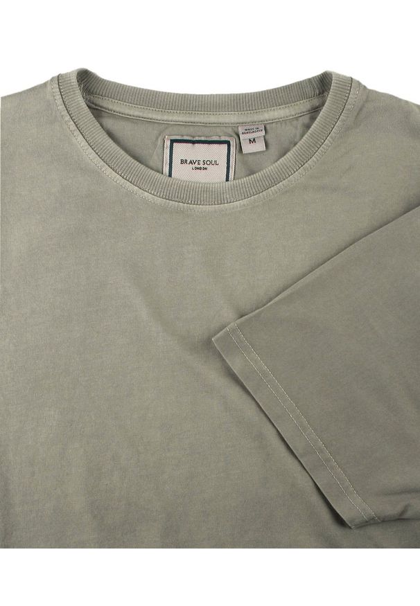 Męski T-Shirt -Brave Soul- Delikatny Efekt Sprania Tkaniny - Szałwiowy. Okazja: na co dzień. Materiał: bawełna. Sezon: lato, wiosna. Styl: casual