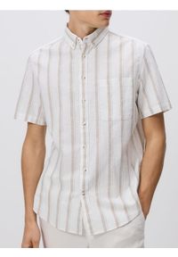 Reserved - Koszula regular z lnem - beżowy. Kolor: beżowy. Materiał: len