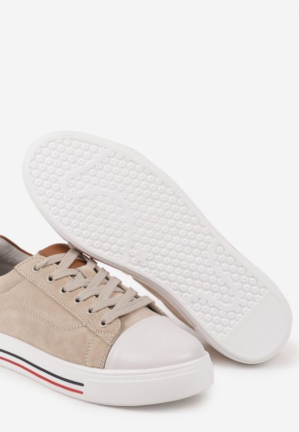 Renee - Beżowe Płaskie Trampki ze Skóry Naturalnej ze Skórzaną Wkładką i Ozdobnym Noskiem Milili. Okazja: na co dzień. Zapięcie: sznurówki. Kolor: beżowy. Materiał: skóra. Styl: casual, klasyczny, sportowy