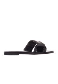 Marco Shoes Skórzane klapki na płaskim spodzie czarne. Kolor: czarny. Materiał: skóra #1