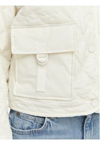 Guess Kurtka przejściowa W6GL38 W2342 Biały Regular Fit. Kolor: biały. Materiał: syntetyk #2