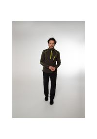 Koszulka męska Protest HUMANS 1/4 zip top. Kolor: zielony