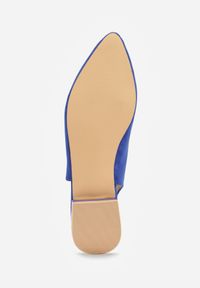 Born2be - Niebieskie Sandały Slingback Vices z Metaliczną Aplikacją przy Obcasie Ediriella. Okazja: na co dzień, na spotkanie biznesowe. Nosek buta: szpiczasty. Kolor: niebieski. Wzór: aplikacja. Sezon: wiosna, lato. Obcas: na obcasie. Styl: casual, biznesowy, elegancki. Wysokość obcasa: średni #5