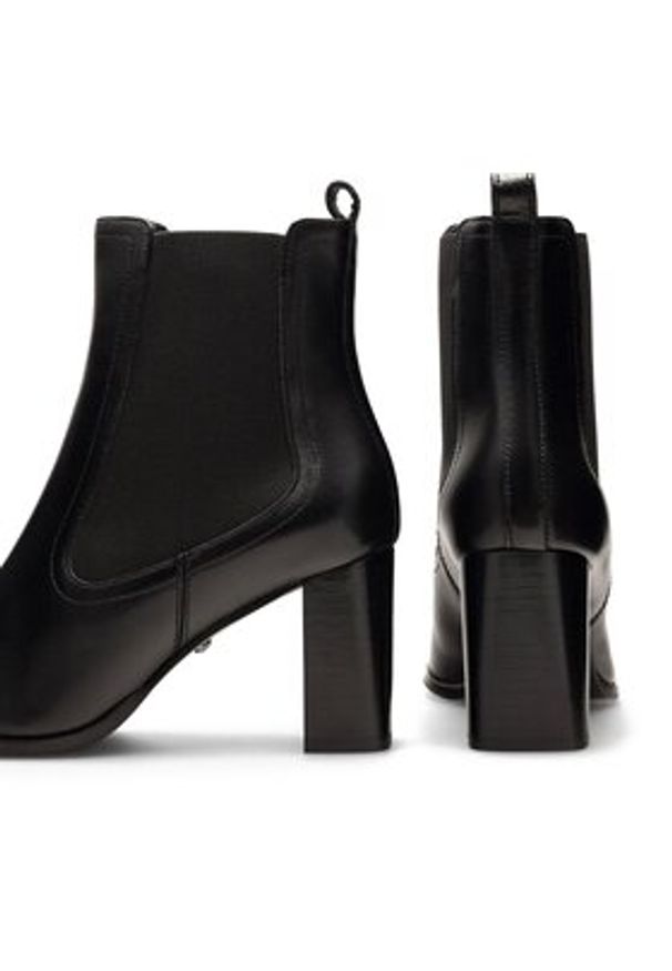 Gino Rossi Botki ROMA-110372 Czarny. Kolor: czarny. Materiał: skóra