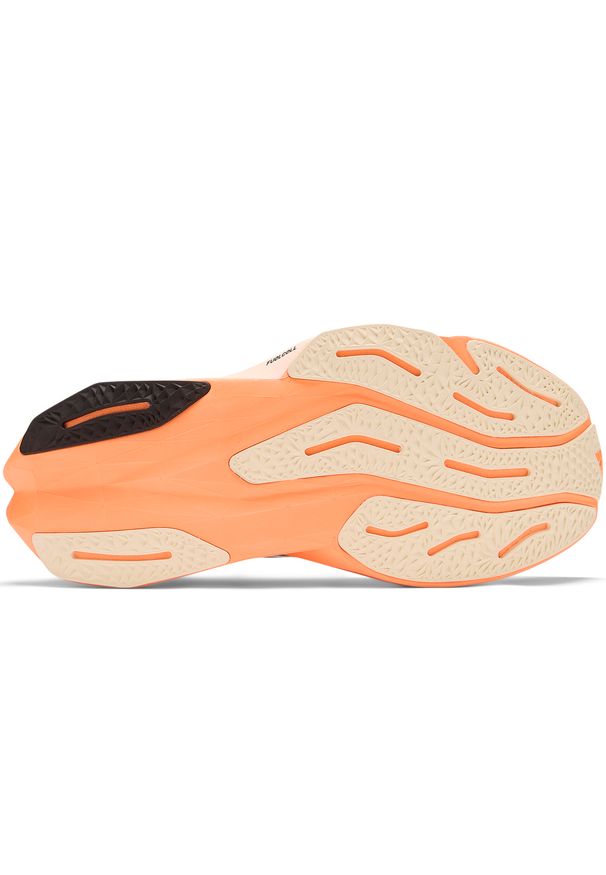 Buty męskie New Balance FuelCell Rebel v4 MFCXCO4 – pomarańczowe. Okazja: na co dzień. Kolor: pomarańczowy. Materiał: materiał, syntetyk, guma. Szerokość cholewki: normalna. Sport: fitness, bieganie