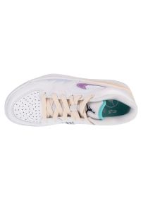 Buty Nike Air Jordan Stadium 90 FV3624-151 białe. Zapięcie: sznurówki. Kolor: biały. Materiał: skóra, guma. Szerokość cholewki: normalna. Model: Nike Air Jordan #3