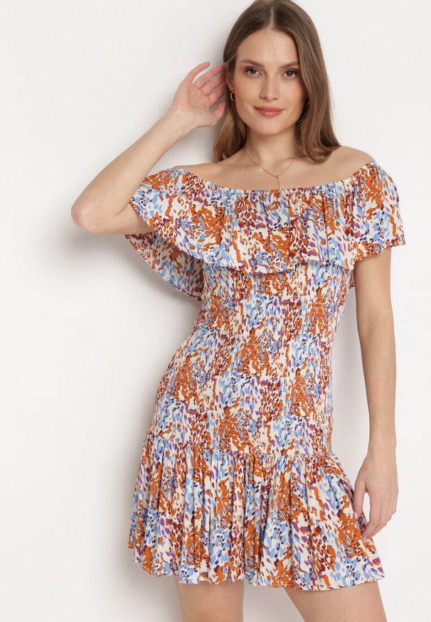 Born2be - Brązowo-Niebieska Sukienka Hiszpanka Mini z Elastycznej Wiskozy Zamra. Typ kołnierza: dekolt hiszpanka. Kolor: brązowy. Materiał: wiskoza. Sezon: lato. Długość: mini