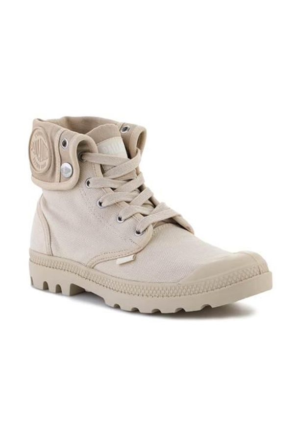 Buty do chodzenia damskie Palladium Baggy. Wysokość cholewki: za kostkę. Zapięcie: sznurówki. Kolor: biały. Materiał: syntetyk, tkanina, materiał. Szerokość cholewki: normalna. Sport: turystyka piesza