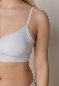 Born2be - Niebieski Bezszwowy Biustonosz Bez Fiszbin z Elastycznego Materiału Edalith. Kolor: niebieski. Materiał: materiał #5