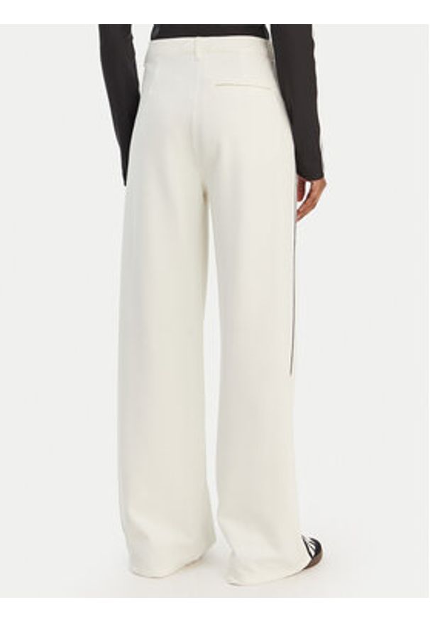 Adidas - adidas Spodnie materiałowe Sport Tailored KC9089 Biały Wide Leg. Kolor: biały. Materiał: syntetyk. Styl: sportowy