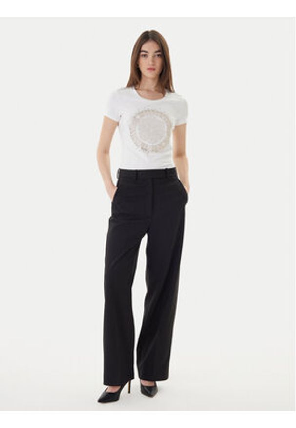 Guess T-Shirt Camelia W4RI47 J1314 Biały Slim Fit. Kolor: biały. Materiał: bawełna