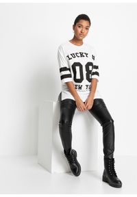 bonprix - Shirt oversize z czystej bawełny organicznej. Kolor: biały. Materiał: bawełna. Wzór: nadruk #2