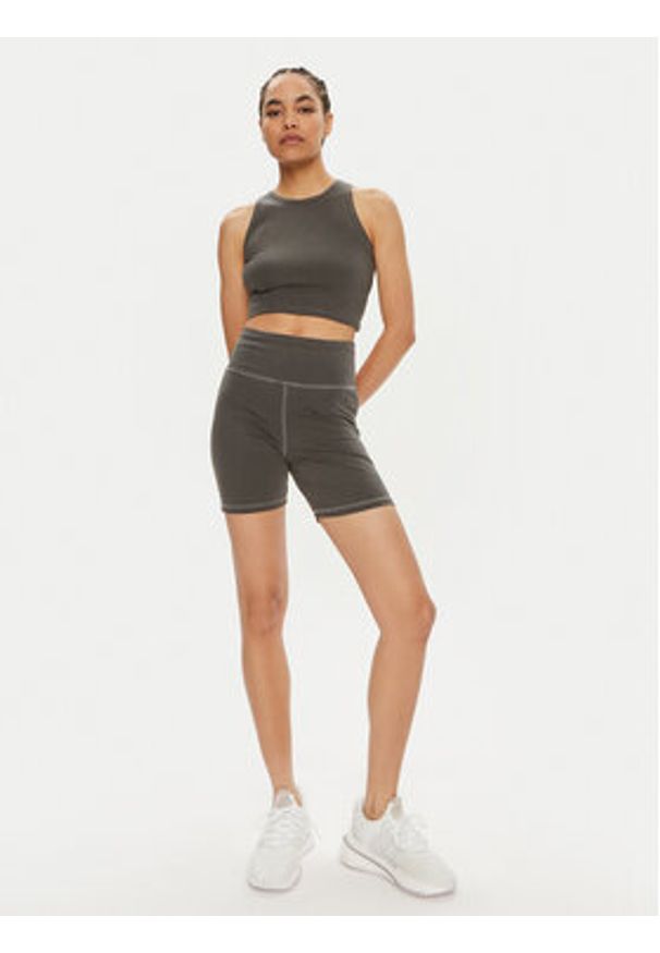 Adidas - adidas Szorty sportowe Essentials Plus Essentials IU2710 Czarny Slim Fit. Kolor: czarny. Materiał: bawełna