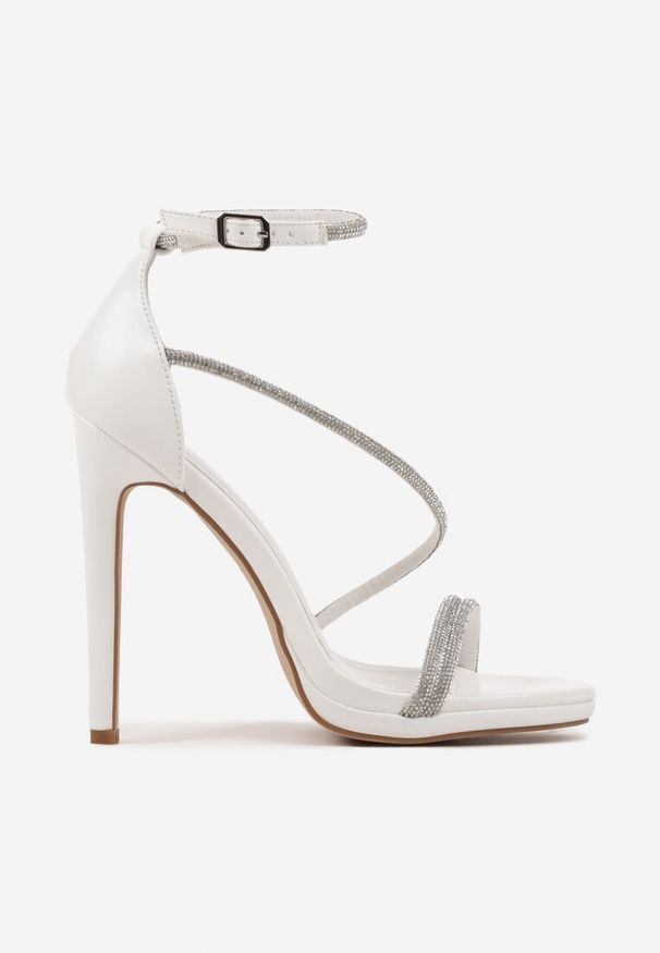 Renee - Białe Eleganckie Szpilki Sandały Zdobione Cyrkoniami Ninitila. Zapięcie: pasek. Kolor: biały. Materiał: jeans. Wzór: aplikacja. Obcas: na szpilce. Styl: elegancki