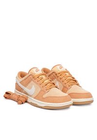 Nike Sneakersy W Dunk Low NN SE HJ5864 200 Pomarańczowy. Kolor: pomarańczowy. Materiał: materiał #4
