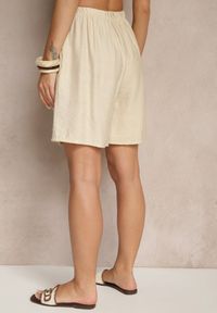 Renee - Beżowe Szorty z Wiązaniem Lunawena. Okazja: na co dzień. Kolor: beżowy. Wzór: aplikacja. Sezon: lato. Styl: elegancki, casual #4