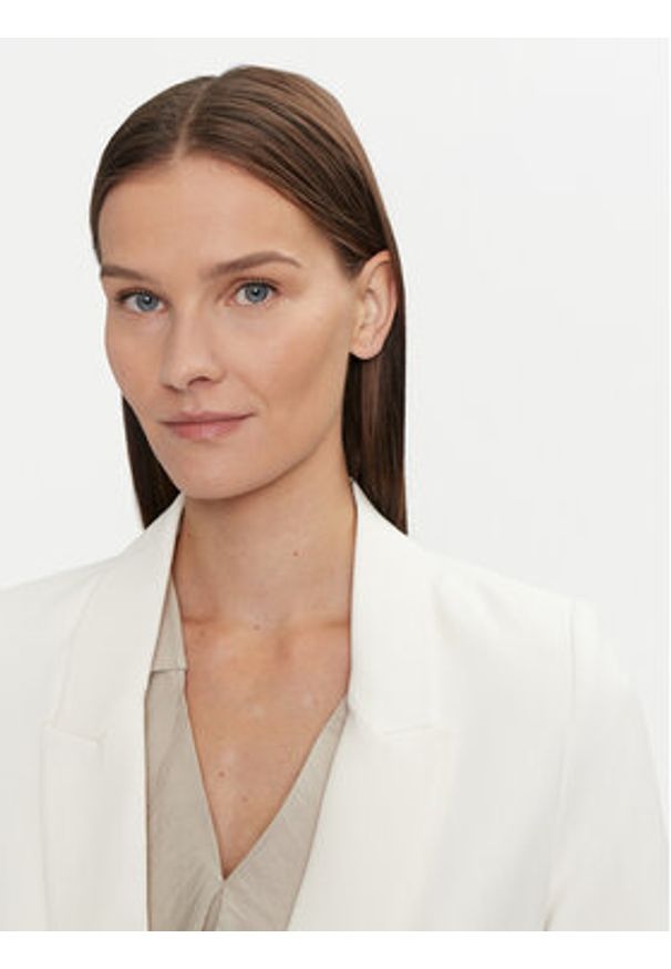 Tatuum Marynarka Remelika T2417.021B Écru Slim Fit. Kolor: kremowy. Materiał: syntetyk, wiskoza