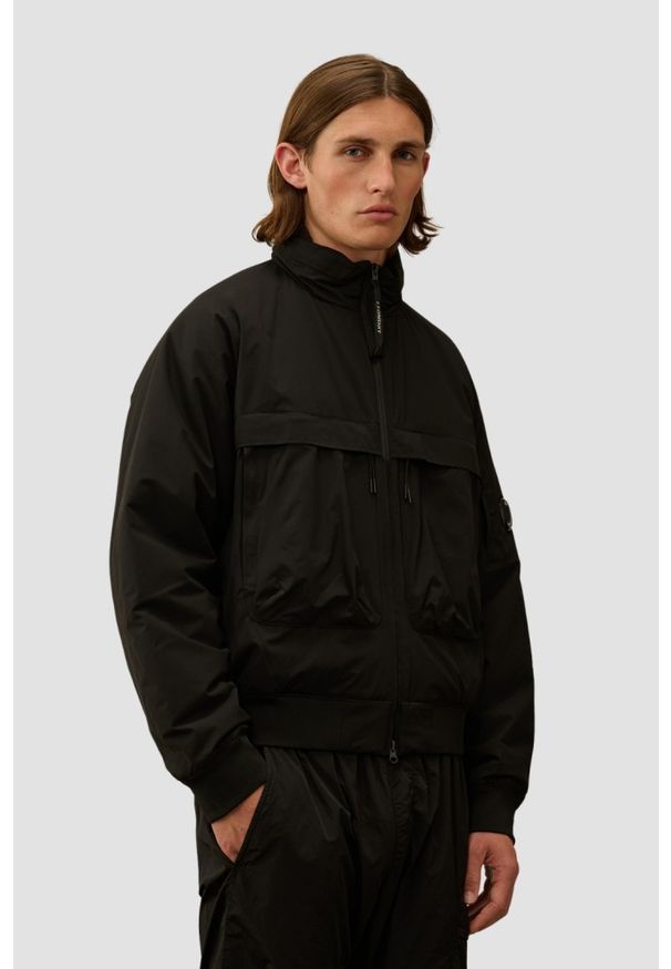 C.P. Company - C.P. COMPANY Czarna męska bomberka Short Jacket, Rozmiar XXL. Okazja: na co dzień. Kolor: czarny. Długość rękawa: długi rękaw. Długość: krótkie. Styl: casual, elegancki