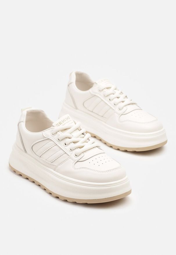 Renee - Beżowe Sneakersy z Geometrycznym Wzorem Fonawia. Okazja: na co dzień. Nosek buta: okrągły. Kolor: beżowy. Materiał: jeans. Wzór: geometria. Obcas: na płaskiej podeszwie