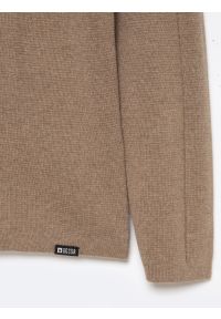 Big-Star - Sweter męski z kapturem beżowy Hoodsy 805. Typ kołnierza: kaptur. Kolor: beżowy. Materiał: jeans. Styl: klasyczny
