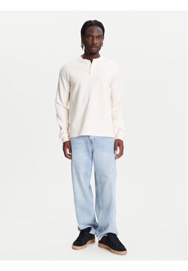 Adidas - adidas Longsleeve Trefoil Essentials JX2757 Écru Loose Fit. Materiał: syntetyk, bawełna. Długość rękawa: długi rękaw