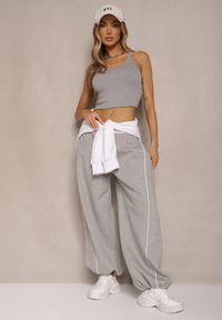 Renee - Szary Dzianinowy Top w Prążki Tuverille. Okazja: na co dzień. Kolor: szary. Materiał: dzianina. Wzór: prążki. Styl: klasyczny, casual