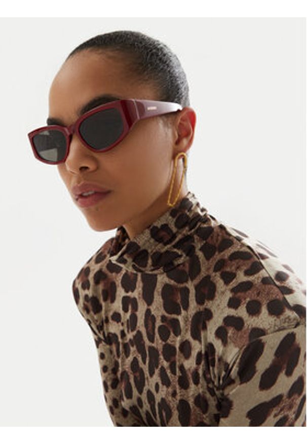 JACQUEMUS Okulary przeciwsłoneczne JAC5C3SUN Bordowy. Kolor: czerwony