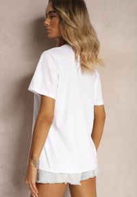 Renee - Biały Casualowy T-shirt z Bawełny z Motywem Motyla z Cyrkoniami Jalflea. Okazja: na co dzień. Kolor: biały. Materiał: bawełna. Wzór: aplikacja. Styl: casual #5