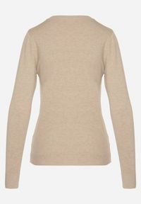 Born2be - Ciemnobeżowy Sweter z Wiskozą i Dekoltem w Serek Olisela. Okazja: na co dzień. Typ kołnierza: dekolt w serek. Kolor: brązowy. Materiał: wiskoza. Styl: casual, elegancki #3