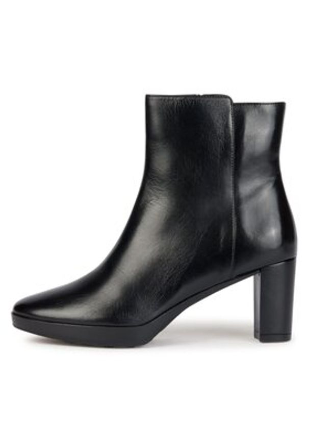 Geox Botki D Walk Pleasure 60 D36TEC 00043 C9999 Czarny. Kolor: czarny. Materiał: skóra