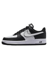 Buty do chodzenia męskie Nike Air Force 1 '07. Zapięcie: sznurówki. Kolor: wielokolorowy. Materiał: guma, skóra, tkanina, materiał, syntetyk. Szerokość cholewki: normalna. Model: Nike Air Force. Sport: turystyka piesza