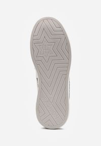 Born2be - Biało-Granatowe Sneakersy VICES w Stylu Basic z Kontrastowymi Wstawkami Cezerina. Okazja: na co dzień. Kolor: biały. Materiał: jeans. Szerokość cholewki: normalna #3