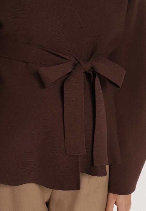 Born2be - Brązowy Kardigan z Wiskozą i Wiązaniem w Pasie Tusvela. Okazja: na co dzień. Kolor: brązowy. Materiał: wiskoza. Styl: casual