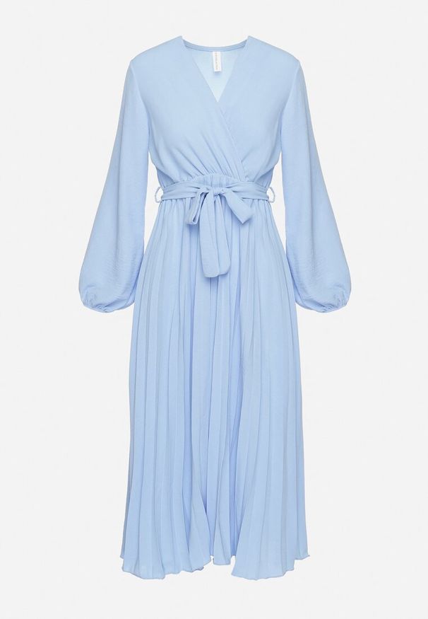 Born2be - Jasnoniebieska Sukienka Mesyre. Okazja: na randkę, do pracy. Typ kołnierza: dekolt w kształcie V. Kolor: niebieski. Materiał: materiał. Typ sukienki: kopertowe, plisowane. Długość: midi