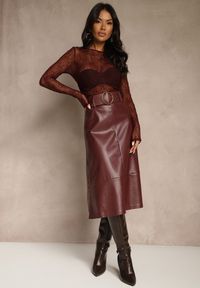 Renee - Bordowa Spódnica o Trapezowym Kroju z Imitacji Skóry z Szerokim Paskiem Saliavesa. Okazja: na co dzień, na spotkanie biznesowe. Kolor: czerwony. Materiał: skóra. Styl: klasyczny, casual, elegancki, biznesowy #4