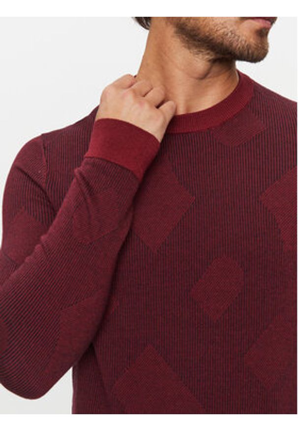 BOSS - Boss Sweter Motivo DARK RED Bordowy Regular Fit. Kolor: czerwony. Materiał: wełna