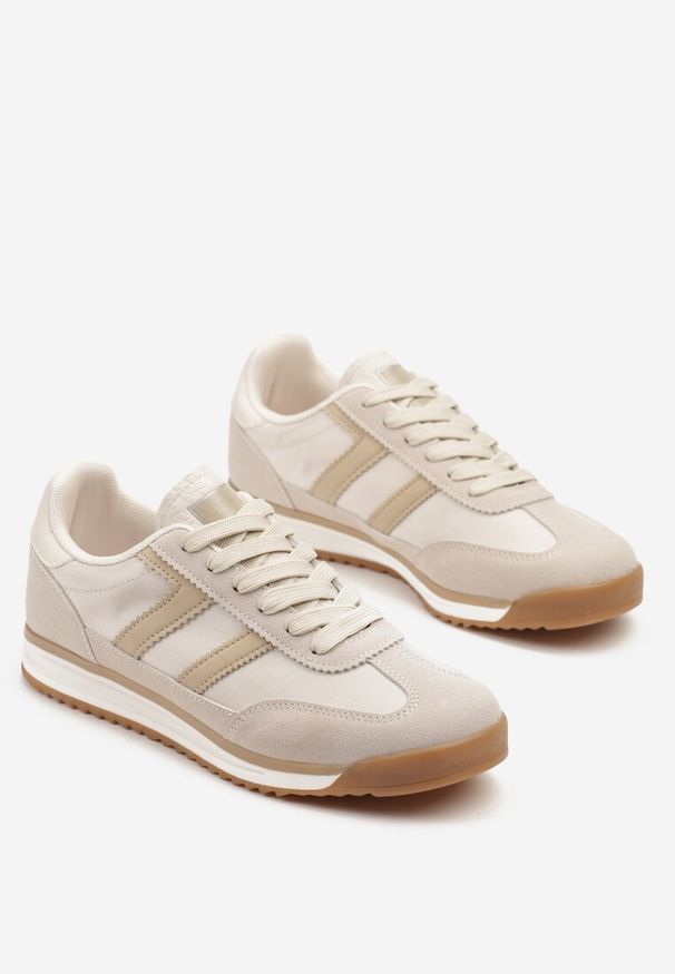 Born2be - Beżowe Sneakersy z Geometrycznym Wzorem Naitiel. Okazja: na co dzień. Kolor: beżowy. Materiał: jeans, skóra. Wzór: geometria