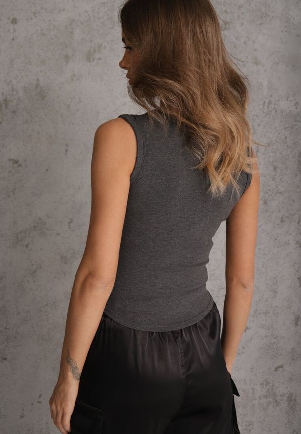 Renee - Szary Wiskozowy Top Dopasowany z Kwadratowym Dekoltem Bez Rękawów Bilincja. Okazja: na co dzień. Typ kołnierza: dekolt kwadratowy. Kolor: szary. Materiał: wiskoza. Długość rękawa: bez rękawów. Styl: casual