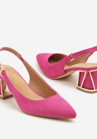 Born2be - Fuksjowe Sandały Vices na Obcasie ze Skórzaną Wkładką i Metalicznym Wzorem Sesenora. Okazja: na co dzień. Zapięcie: sprzączka. Kolor: różowy. Materiał: skóra. Obcas: na obcasie. Styl: casual. Wysokość obcasa: średni #2