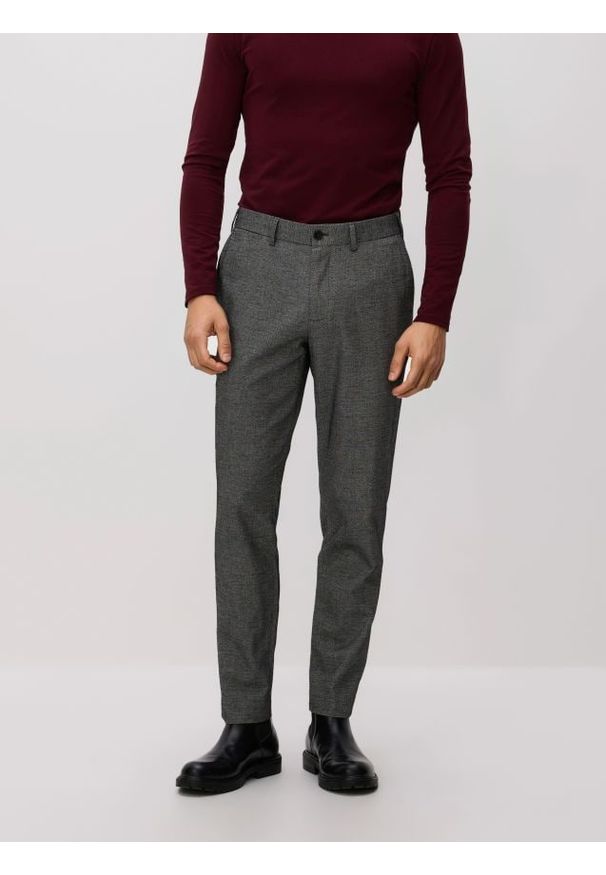 Reserved - Spodnie chino slim fit - ciemnoszary. Kolor: szary. Materiał: tkanina, bawełna