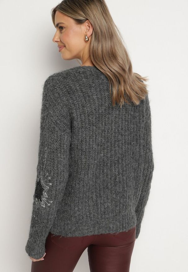 Born2be - Ciemnoszary Rozpinany Kardigan Ozdobiony Haftem Floralin. Okazja: na co dzień. Kolor: szary. Materiał: wełna, jeans. Wzór: aplikacja, haft. Styl: elegancki, casual