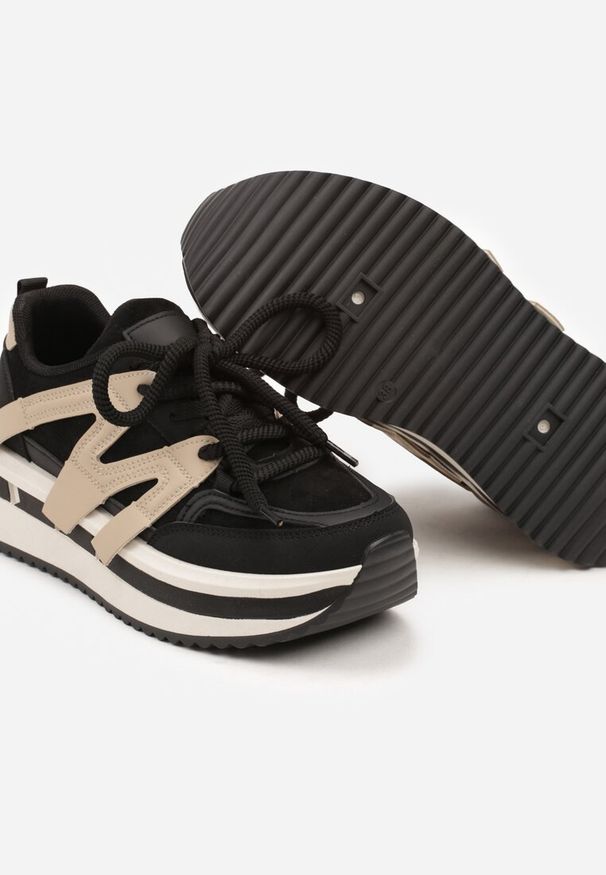 Renee - Czarno-Beżowe Sneakersy na Platformie z Geometrycznym Wzorem i Sznurowaniem Fiorinnia. Nosek buta: okrągły. Zapięcie: sznurówki. Kolor: czarny. Wzór: geometria. Obcas: na platformie. Wysokość obcasa: niski