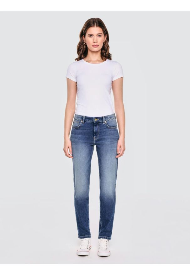 Big-Star - Jeansy damskie granatowe Maggie 546. Okazja: na co dzień. Kolor: niebieski. Styl: elegancki, casual, klasyczny