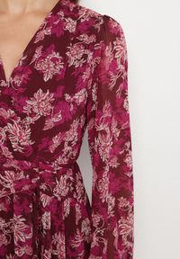 Born2be - Bordowa Kopertowa Sukienka w Kwiaty z Bufiastymi Rękawami Zavea. Okazja: na co dzień, na randkę. Typ kołnierza: dekolt w serek. Kolor: czerwony. Materiał: poliester. Wzór: kwiaty. Typ sukienki: kopertowe. Styl: casual, elegancki #2